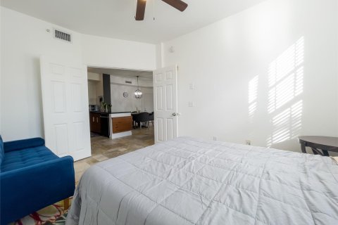 Condo in Hollywood, Florida, 3 bedrooms  № 868895 - photo 22