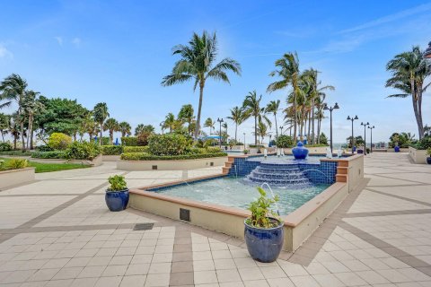 Condo in Fort Lauderdale, Florida, 2 bedrooms  № 1097958 - photo 25