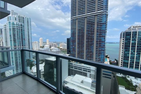 Condominio en alquiler en Miami, Florida, 1 dormitorio, 89.46 m2 № 1396221 - foto 2