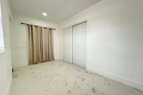 Apartamento en alquiler en Miami, Florida, 1 dormitorio, 51.1 m2 № 1396218 - foto 10