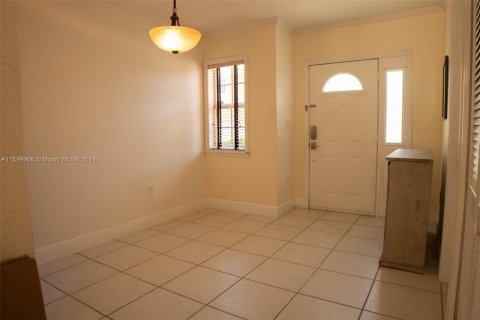 Townhouse in Miami, Florida 3 bedrooms, 134.34 sq.m. № 1396982 - photo 5