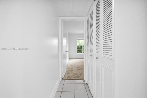 Apartment in Hollywood, Florida 1 bedroom, 67.35 sq.m. № 1397432 - photo 15