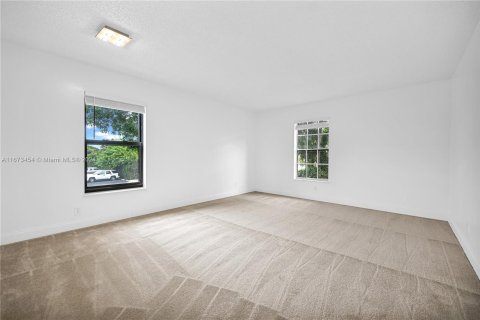 Apartment in Hollywood, Florida 1 bedroom, 67.35 sq.m. № 1397432 - photo 5