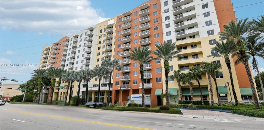 Condo à Aventura, Floride, 3 chambres  № 1397392