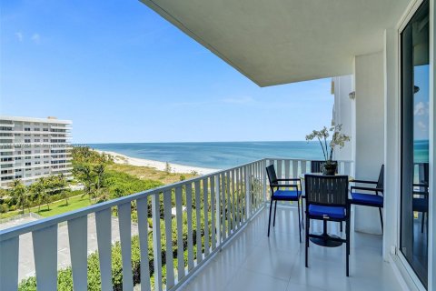Condominio en venta en Key Biscayne, Florida, 1 dormitorio, 91.04 m2 № 711986 - foto 15