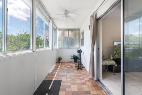 Copropriété à vendre à Boca Raton, Floride: 2 chambres, 97.55 m2 № 1146544 - photo 3