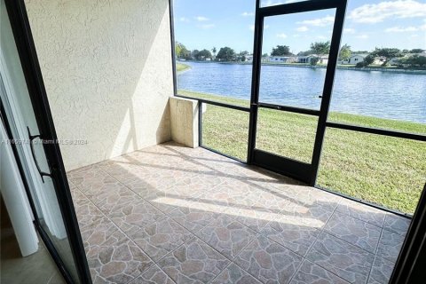 Copropriété à vendre à Tamarac, Floride: 2 chambres, 108.7 m2 № 1367540 - photo 22