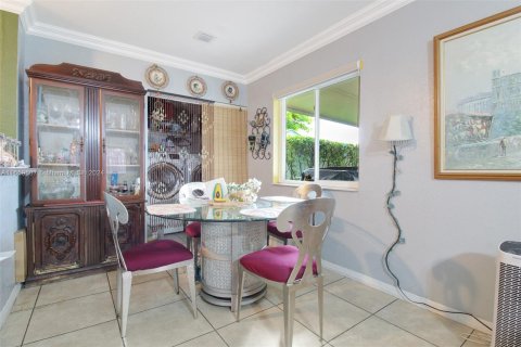 Casa en venta en Miami Gardens, Florida, 3 dormitorios, 118.54 m2 № 1367541 - foto 8