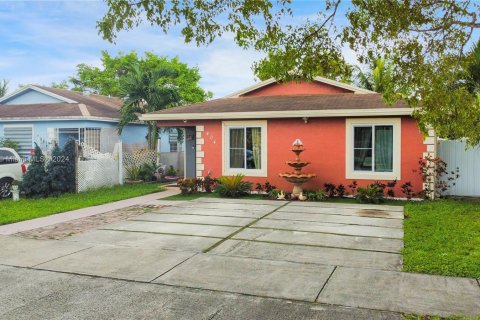 Casa en venta en Miami Gardens, Florida, 3 dormitorios, 118.54 m2 № 1367541 - foto 19