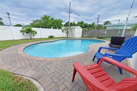 Villa ou maison à louer à Lantana, Floride: 3 chambres, 135.64 m2 № 1367500 - photo 21