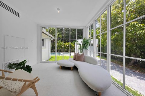 Casa en venta en Coral Gables, Florida, 4 dormitorios, 233.84 m2 № 1294132 - foto 11