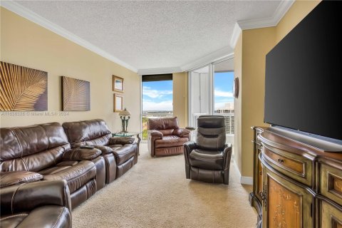 Condo in Aventura, Florida, 2 bedrooms  № 1310330 - photo 12