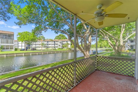 Condominio en venta en Tamarac, Florida, 2 dormitorios, 99.87 m2 № 1292052 - foto 19