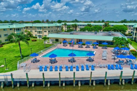 Condo in Boynton Beach, Florida, 2 bedrooms  № 1102310 - photo 20