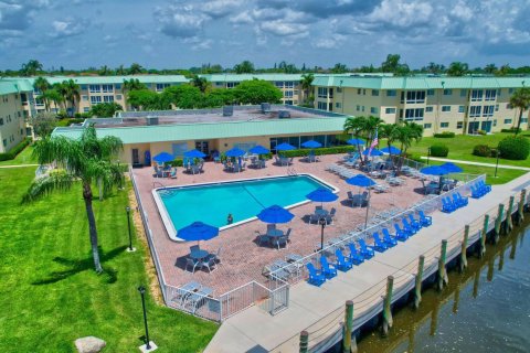 Condominio en venta en Boynton Beach, Florida, 2 dormitorios, 111.48 m2 № 1102310 - foto 21