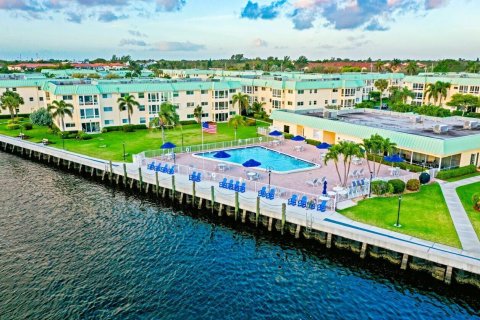 Condominio en venta en Boynton Beach, Florida, 2 dormitorios, 111.48 m2 № 1102310 - foto 23