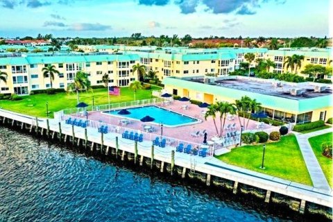 Condominio en venta en Boynton Beach, Florida, 2 dormitorios, 111.48 m2 № 1102310 - foto 6