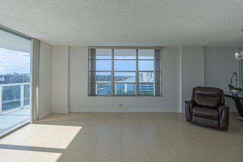 Copropriété à vendre à Hollywood, Floride: 2 chambres, 123.84 m2 № 1174210 - photo 27