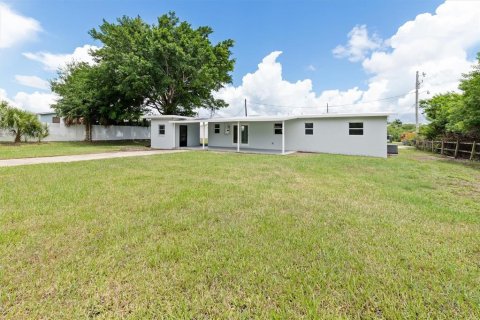 Villa ou maison à vendre à Punta Gorda, Floride: 3 chambres, 107.02 m2 № 1250684 - photo 27