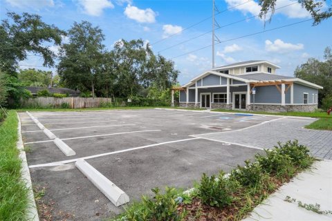 Propiedad comercial en venta en Tampa, Florida № 1391109 - foto 16