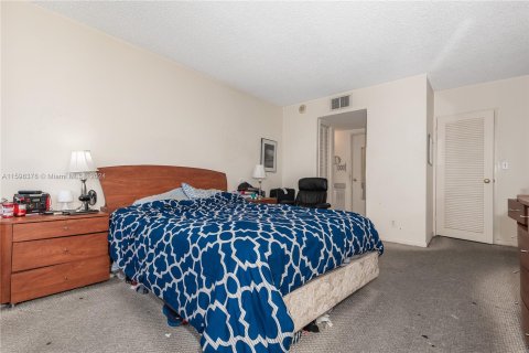 Condominio en venta en Hallandale Beach, Florida, 1 dormitorio, 76.92 m2 № 1208334 - foto 23