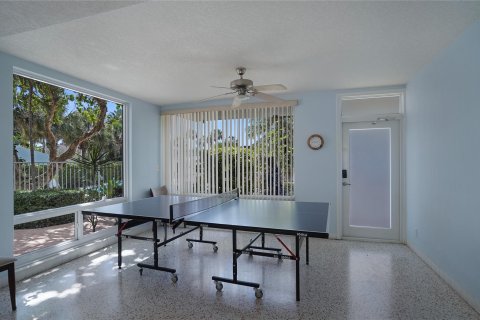 Condo in Lauderdale-by-the-Sea, Florida, 2 bedrooms  № 1102375 - photo 21