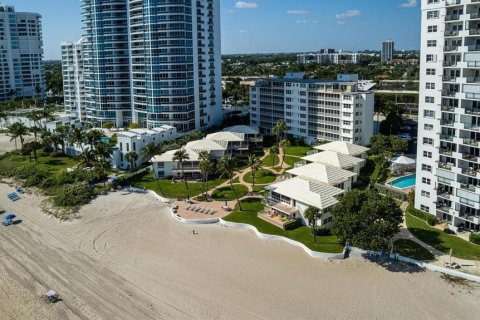 Copropriété à vendre à Lauderdale-by-the-Sea, Floride: 2 chambres, 116.13 m2 № 1102375 - photo 2