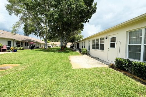 Copropriété à vendre à New Port Richey, Floride: 2 chambres, 121.61 m2 № 1277725 - photo 25