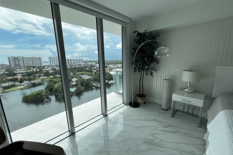 Condo in Sunny Isles Beach, Florida, 3 bedrooms  № 1396950 - photo 21