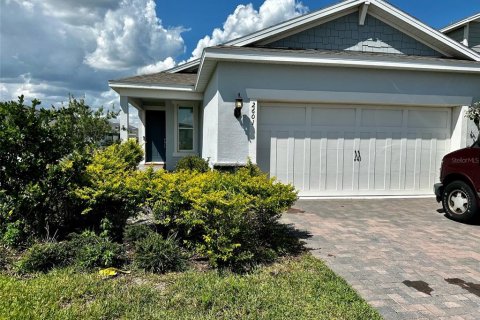 House in Kissimmee, Florida 4 bedrooms, 146.79 sq.m. № 1403743 - photo 4