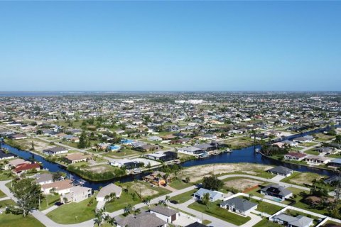 Land in Cape Coral, Florida № 1300513 - photo 12