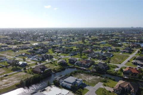 Terreno en venta en Cape Coral, Florida № 1300513 - foto 9