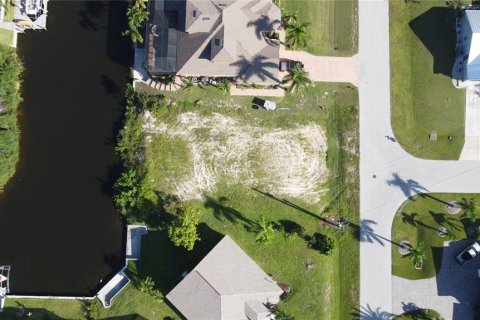 Land in Cape Coral, Florida № 1300513 - photo 15