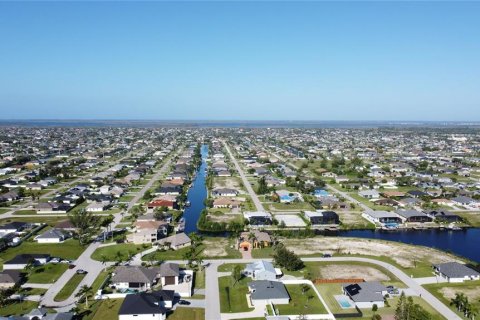 Land in Cape Coral, Florida № 1300513 - photo 11