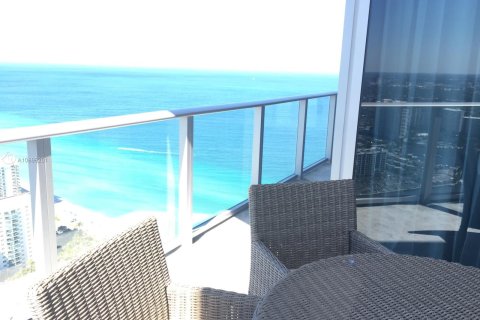 Apartment in Hollywood, Florida 1 bedroom № 3301 - photo 25