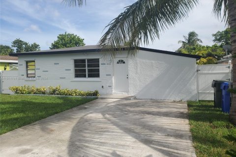 Villa ou maison à vendre à Fort Lauderdale, Floride: 3 chambres, 92.9 m2 № 1272786 - photo 3