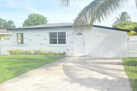 Villa ou maison à vendre à Fort Lauderdale, Floride: 3 chambres, 92.9 m2 № 1272786 - photo 1