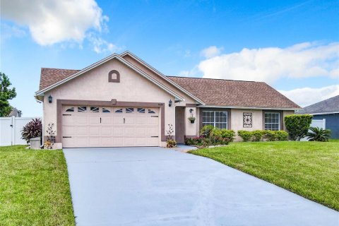 Villa ou maison à vendre à Davenport, Floride: 3 chambres, 113.81 m2 № 1326210 - photo 4