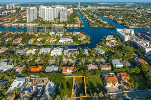 Купить земельный участок в Голден-Бич, Флорида № 7268 - фото 5