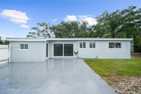 Casa en venta en Hollywood, Florida, 3 dormitorios, 104.98 m2 № 1271699 - foto 28