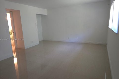 Condo in Davie, Florida, 2 bedrooms  № 1364925 - photo 20