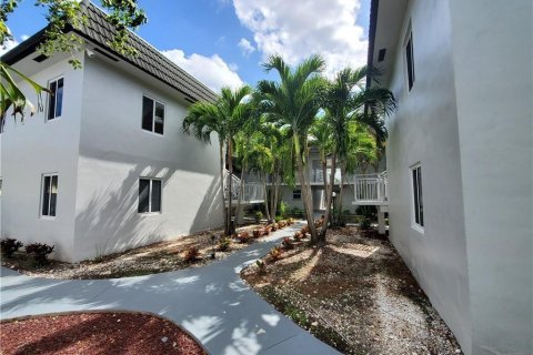 Copropriété à vendre à Fort Lauderdale, Floride: 2 chambres, 62.24 m2 № 1119099 - photo 4