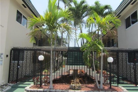 Copropriété à vendre à Fort Lauderdale, Floride: 2 chambres, 62.24 m2 № 1119099 - photo 25