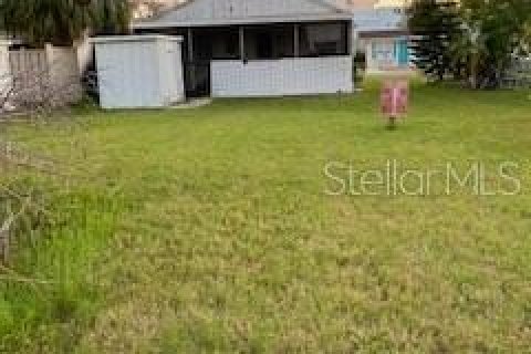 Terreno en venta en Saint Petersburg, Florida № 1366928 - foto 1