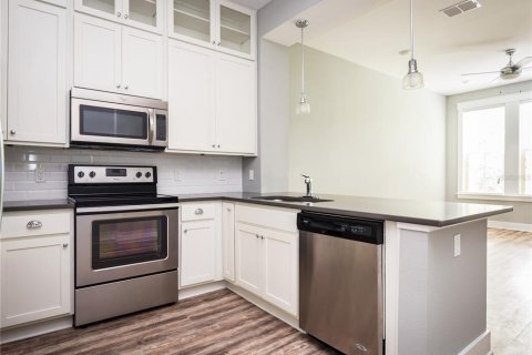 Apartamento en alquiler en Tampa, Florida, 1 dormitorio, 69.68 m2 № 1366880 - foto 4