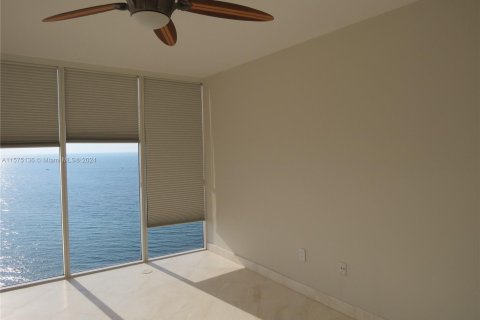Condo in Sunny Isles Beach, Florida, 3 bedrooms  № 1140712 - photo 7