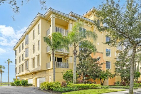 Condo in Lakewood Ranch, Florida, 3 bedrooms  № 1384828 - photo 2