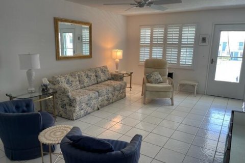 Condo in Boynton Beach, Florida, 2 bedrooms  № 688256 - photo 12