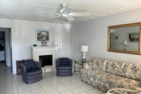 Condo in Boynton Beach, Florida, 2 bedrooms  № 688256 - photo 14