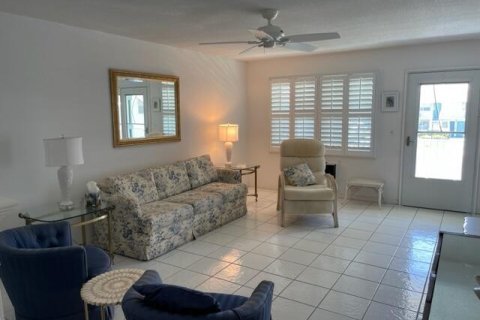 Condo in Boynton Beach, Florida, 2 bedrooms  № 688256 - photo 13